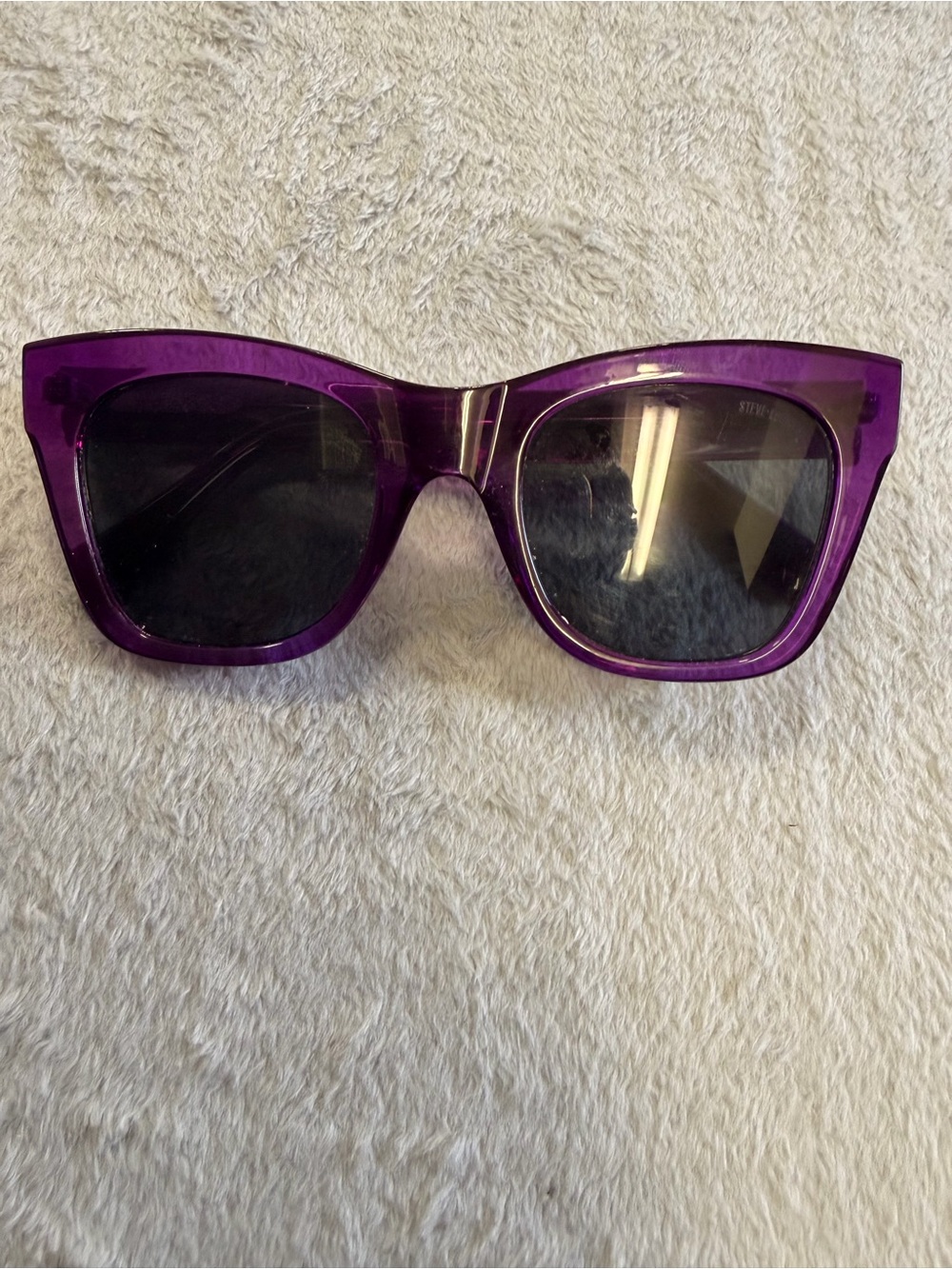Steve Madden Purple Cat Eye Sunglasses Bold Statement Fashion Shades